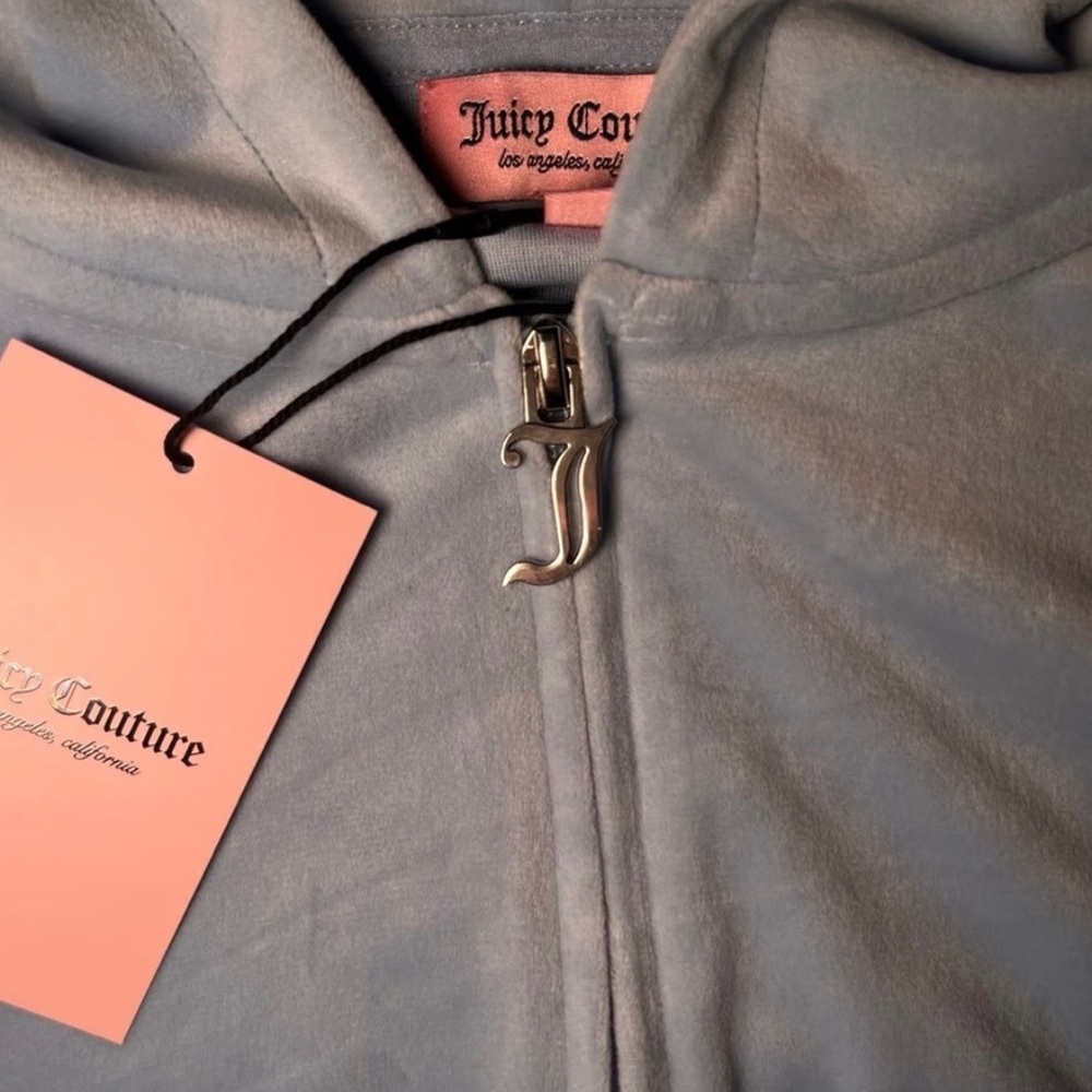 ✨Juicy couture Baby Blue hoodie ✨
